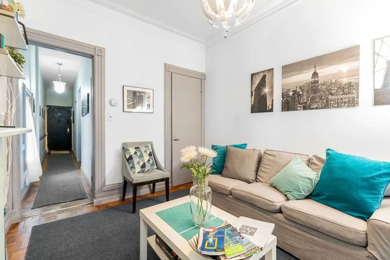 Cloverleaf Apartment - Perfectly Located Near Restaurants, Shops, & Sites New York 0*,  United States